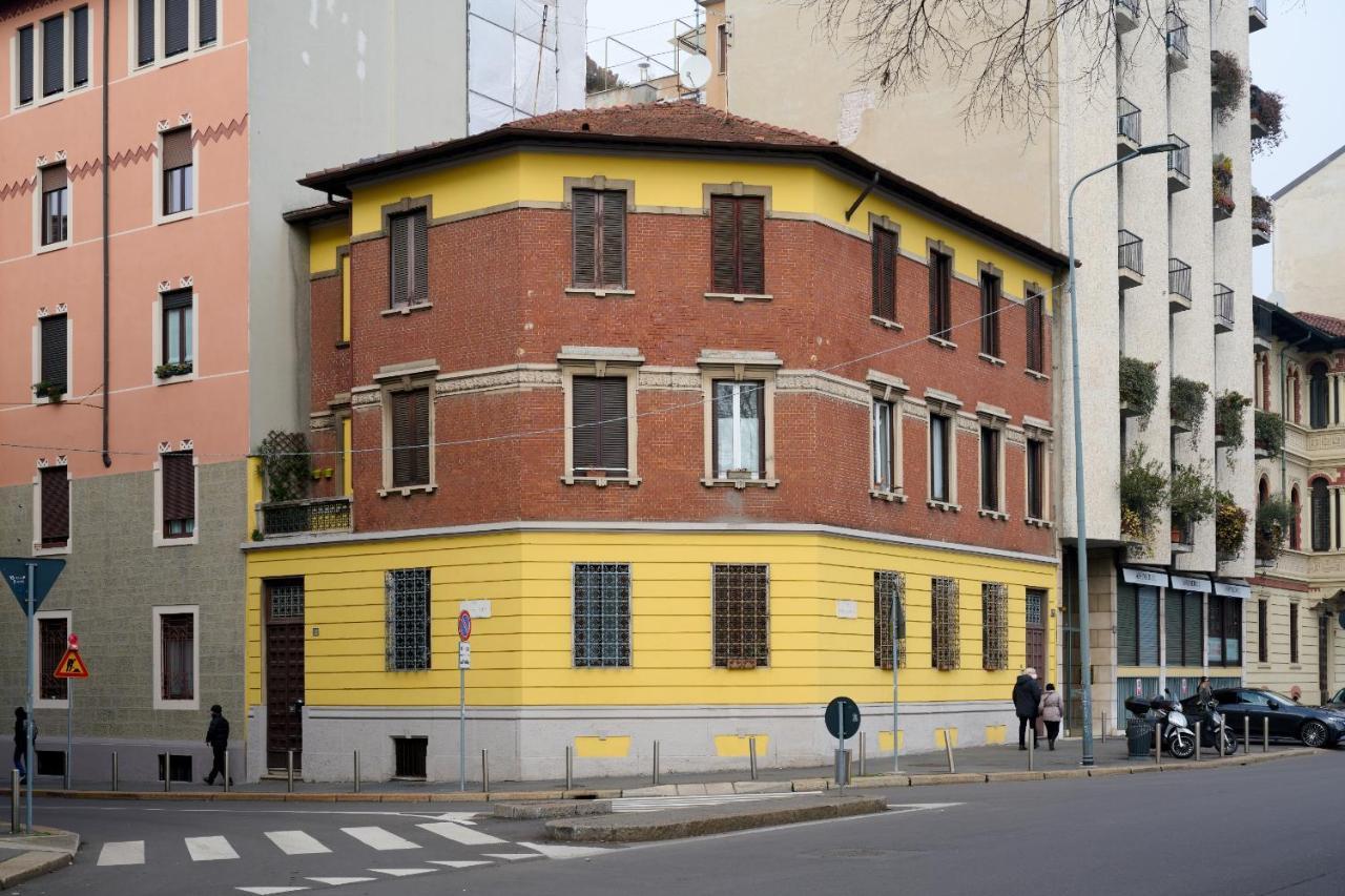 Artist Nadia'S Apartment In Porta Vercellina Milano Exterior foto